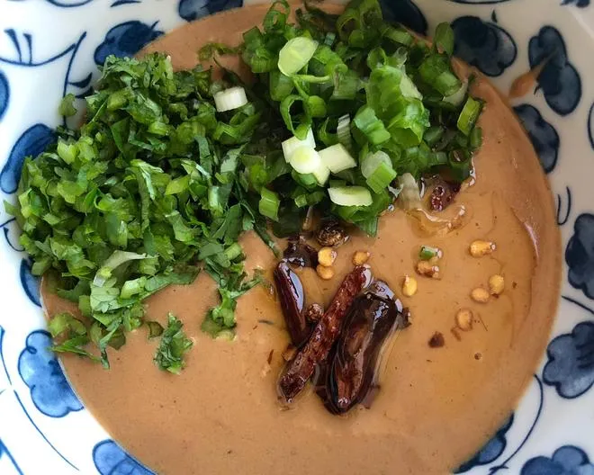 火锅涮羊肉调味芝麻酱配方教程,火锅/涮羊肉蘸料(芝麻酱)的做法说明-网亿资源平台